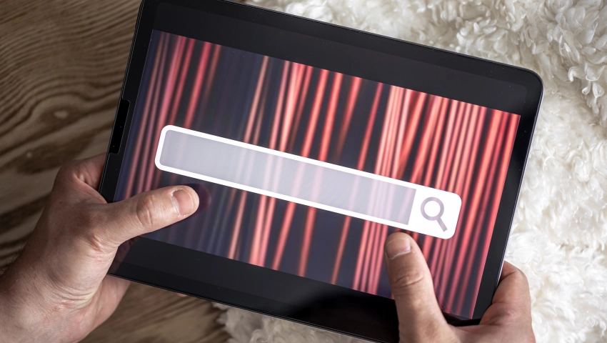 Corrigez les erreurs techniques, optimisez le contenu, structurez les liens et améliorez l’UX pour renforcer votre visibilité et positionnement de votre site.