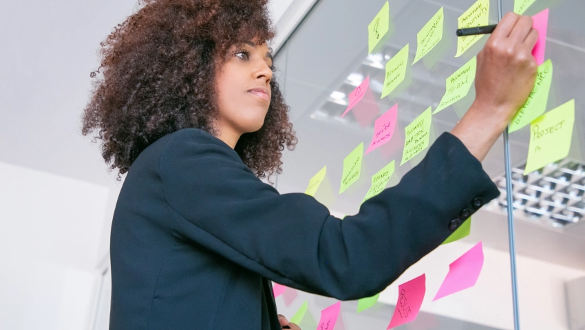 Vous cherchez à comprendre quels sont les secrets cachés derrière une campagne publicitaire ? On vous dévoile tout dans cette analyse de campagne publicitaire !